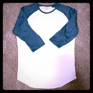 Lularoe Randy Tee